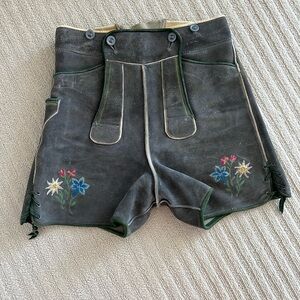 Leather Shorts Embroidered Lederhosen 1960s Women’s XS